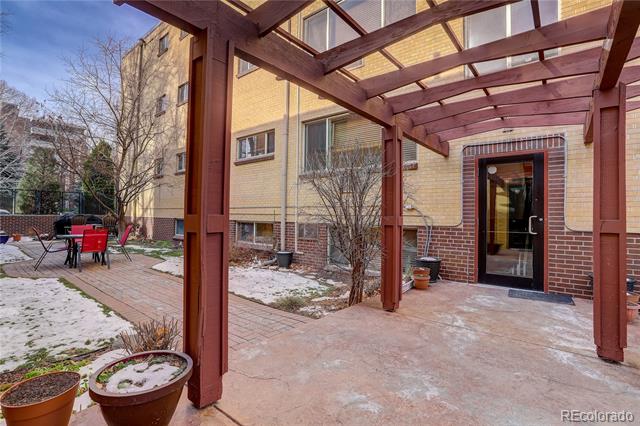 10 N Ogden Street Unit: 204