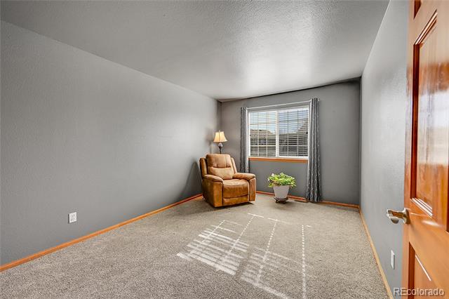 1086 Thornbury Place