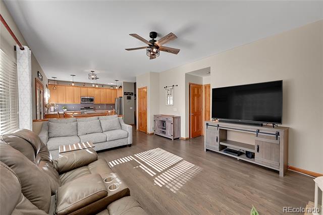 1086 Thornbury Place