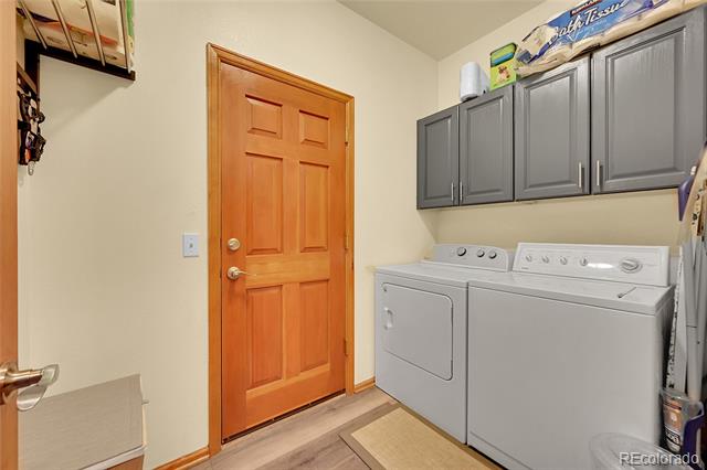 1086 Thornbury Place