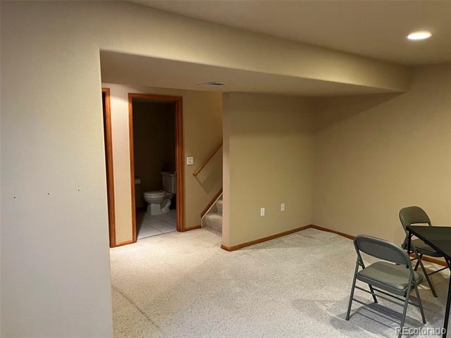 1086 Thornbury Place