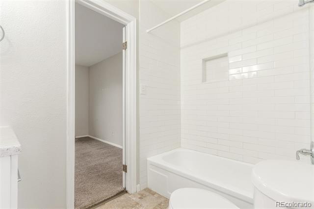 3667 W Union Avenue Unit: 2E