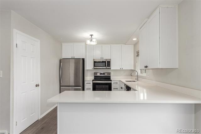3667 W Union Avenue Unit: 2E