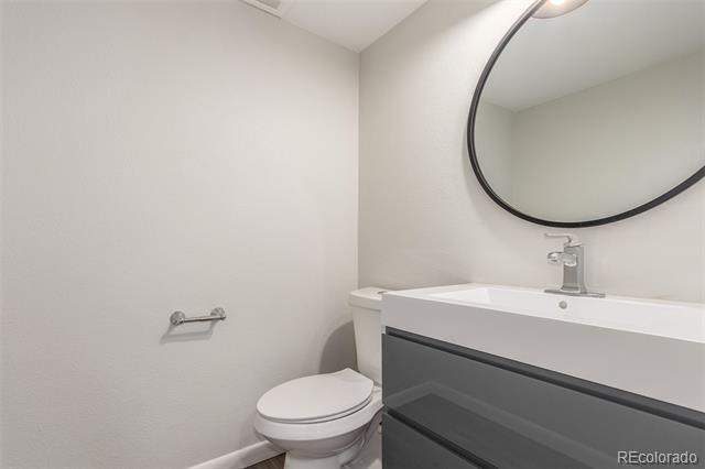 3667 W Union Avenue Unit: 2E