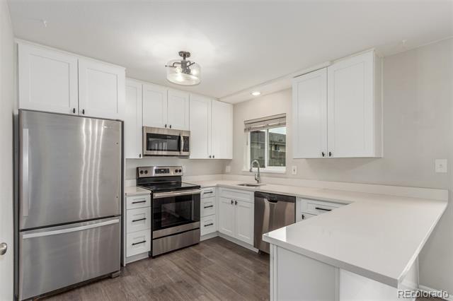 3667 W Union Avenue Unit: 2E