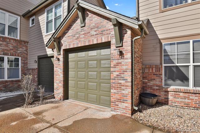 2210 S Vaughn Way Unit: 103