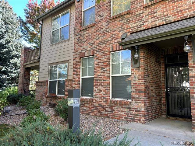 2210 S Vaughn Way Unit: 103