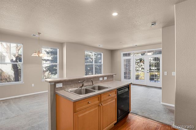 2210 S Vaughn Way Unit: 103