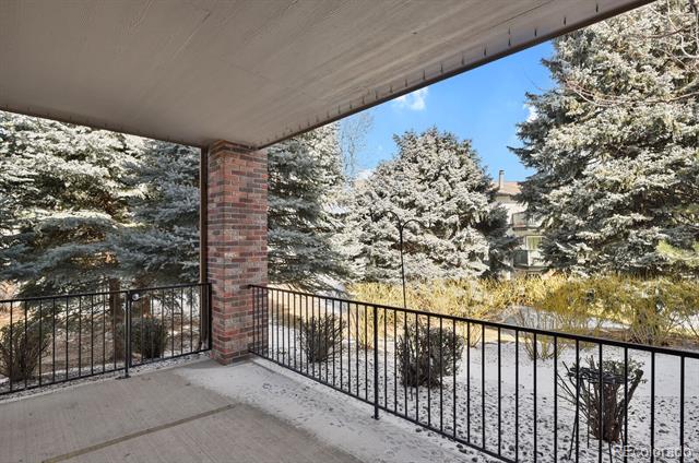 2210 S Vaughn Way Unit: 103