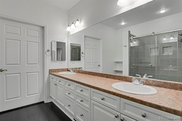 2210 S Vaughn Way Unit: 103