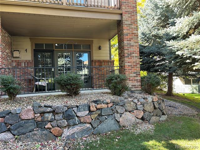 2210 S Vaughn Way Unit: 103