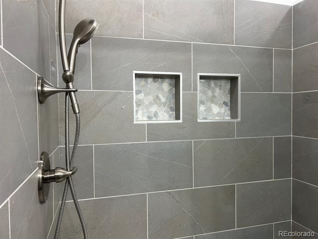 2210 S Vaughn Way Unit: 103
