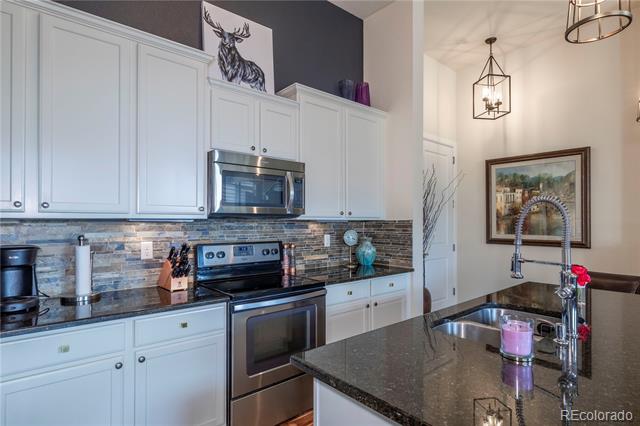 303 Inverness Way Unit: 302