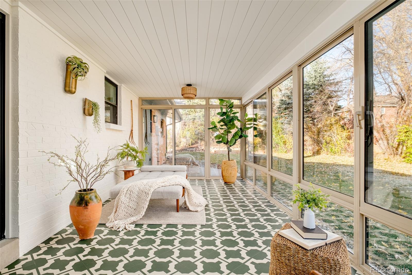 4000 S Dahlia Street