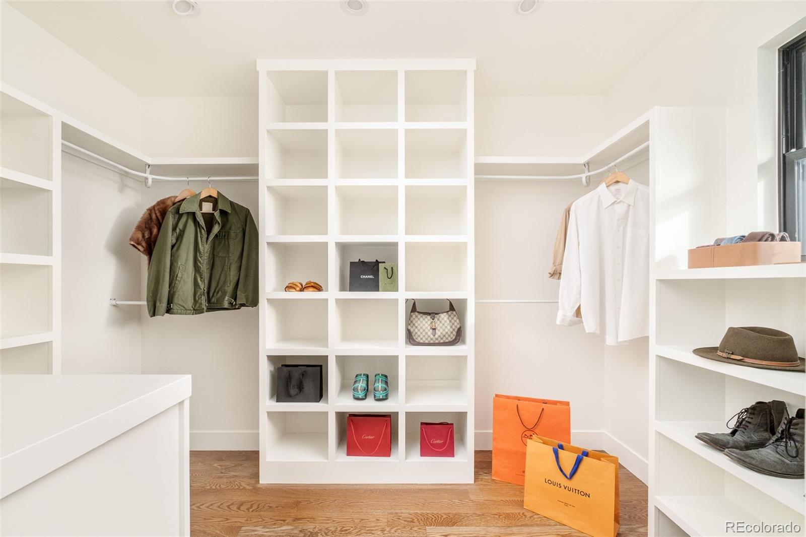 4000 S Dahlia Street