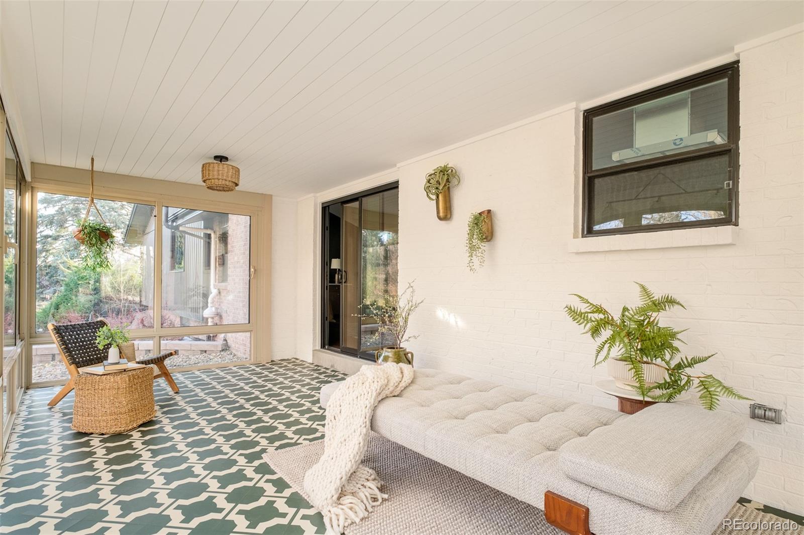 4000 S Dahlia Street