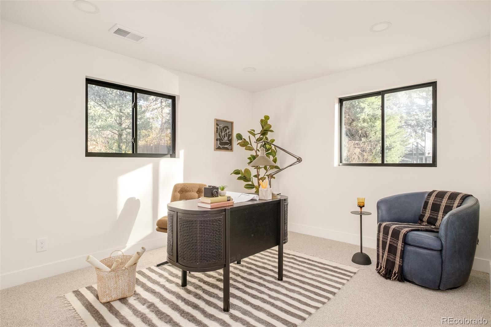 4000 S Dahlia Street