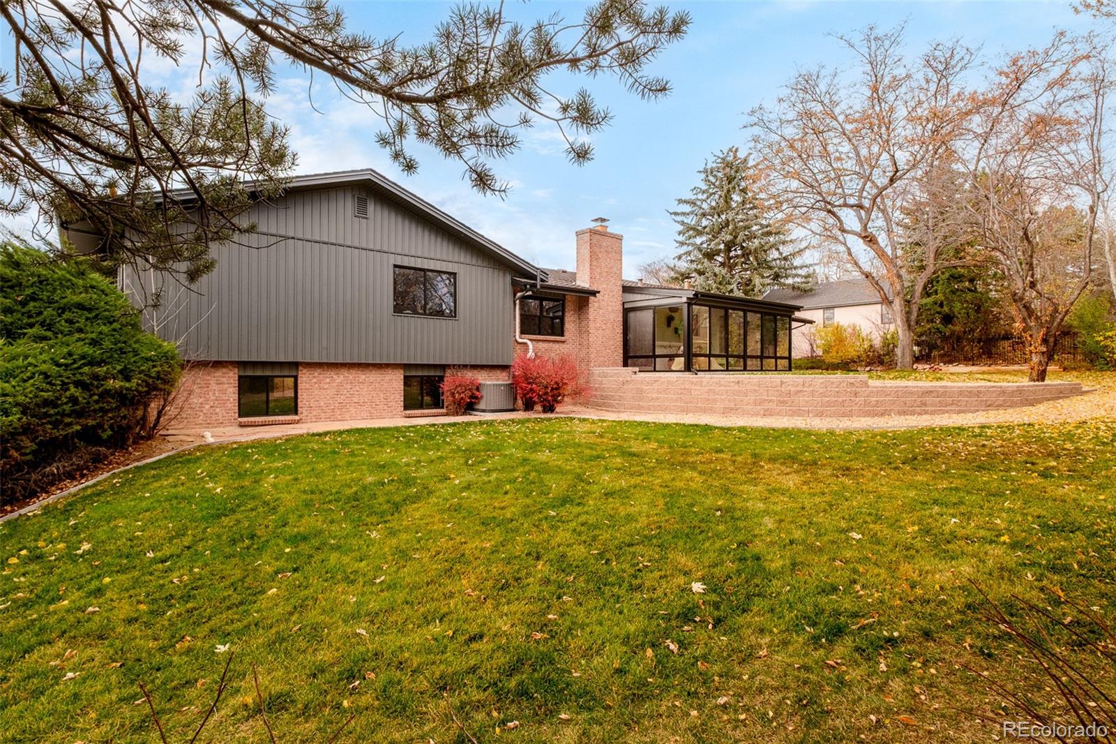 4000 S Dahlia Street