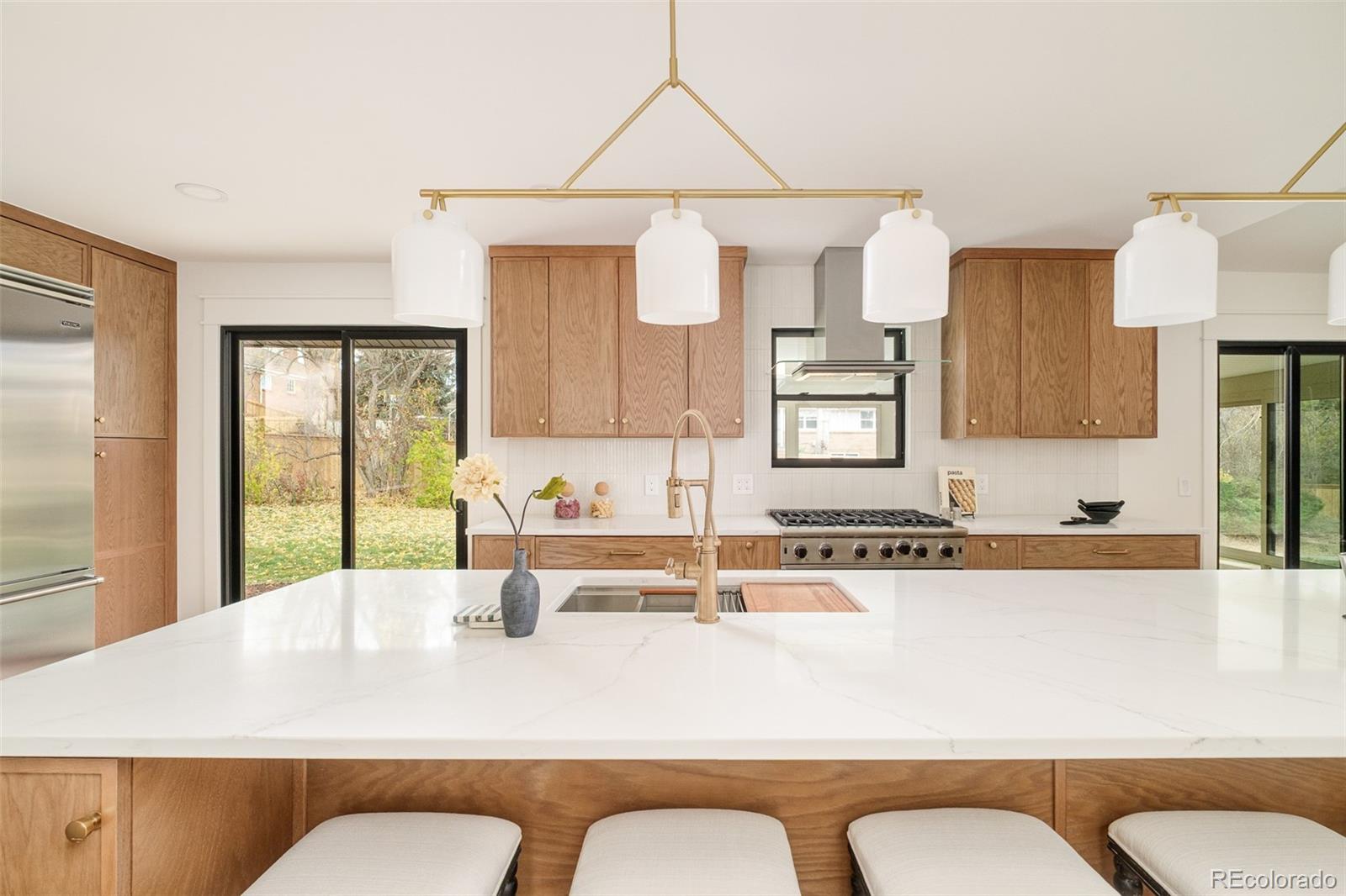 4000 S Dahlia Street