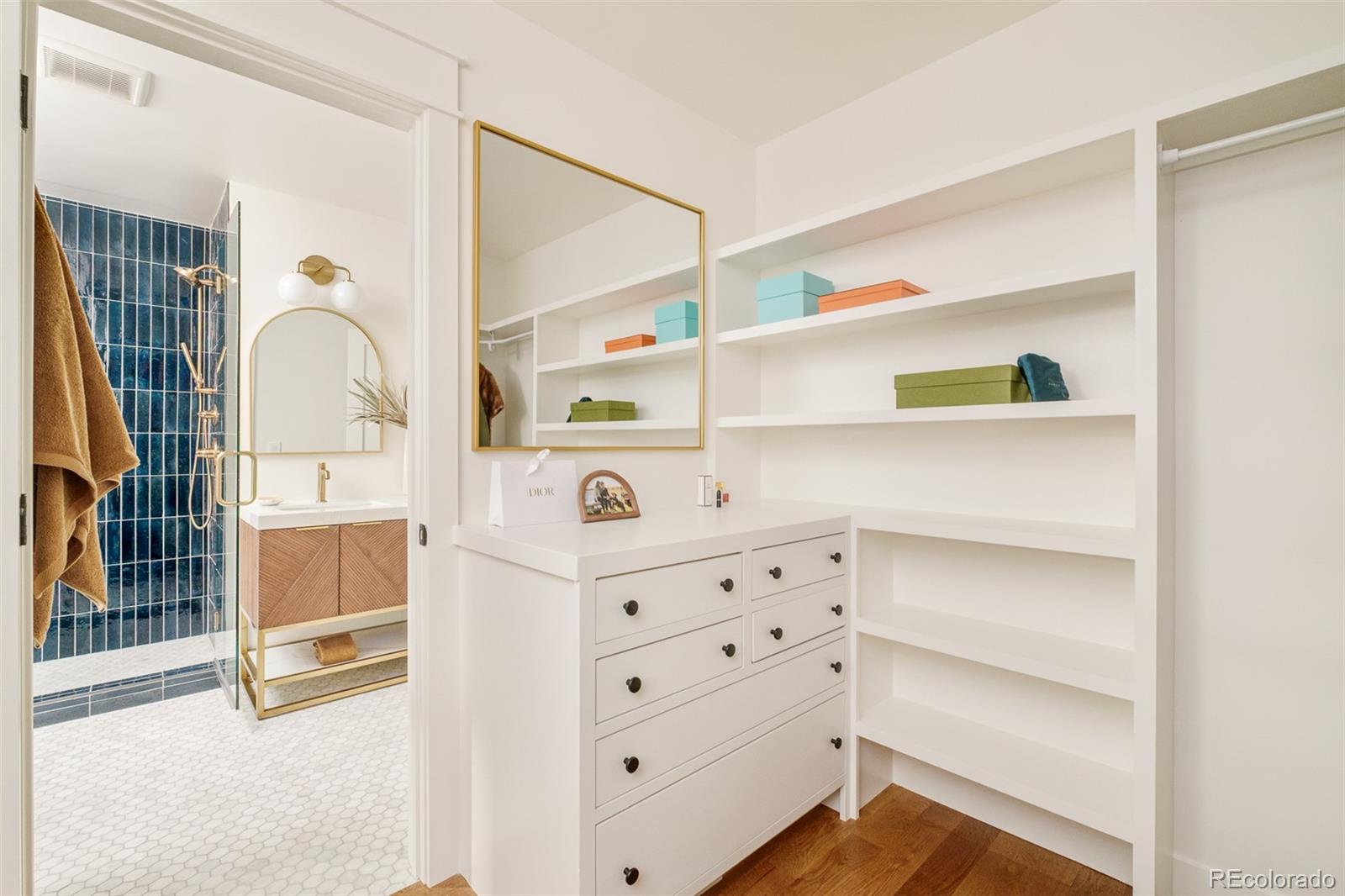 4000 S Dahlia Street