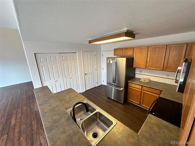 15555 E 40th Avenue Unit: 11