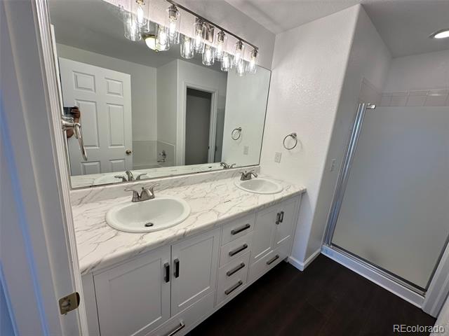 15555 E 40th Avenue Unit: 11