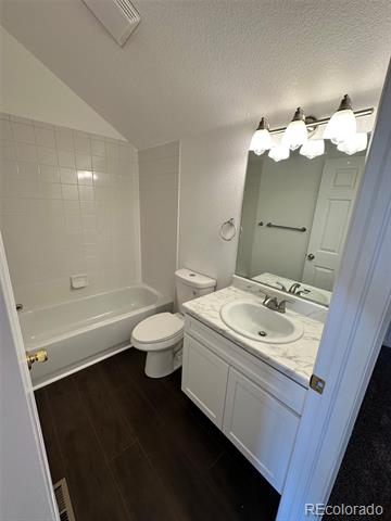 15555 E 40th Avenue Unit: 11