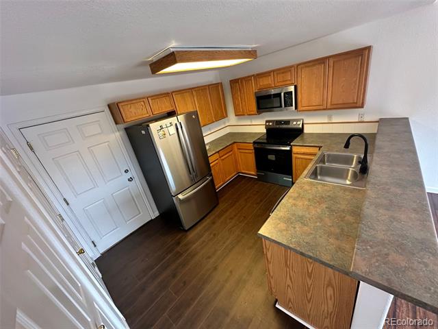 15555 E 40th Avenue Unit: 11