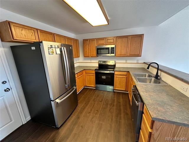 15555 E 40th Avenue Unit: 11