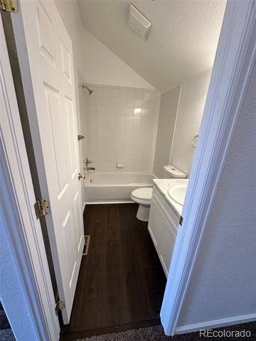 15555 E 40th Avenue Unit: 11