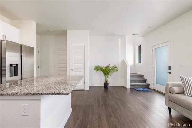 503 S Rollie Avenue Unit: 5B
