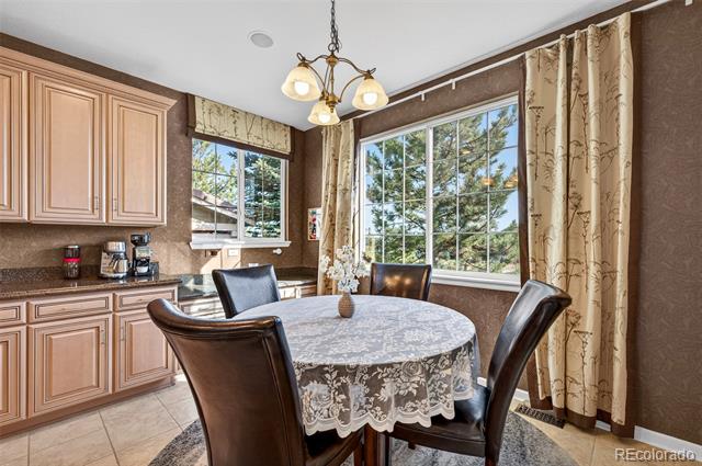 2943 Black Canyon Way