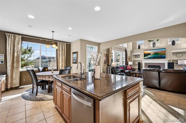 2943 Black Canyon Way