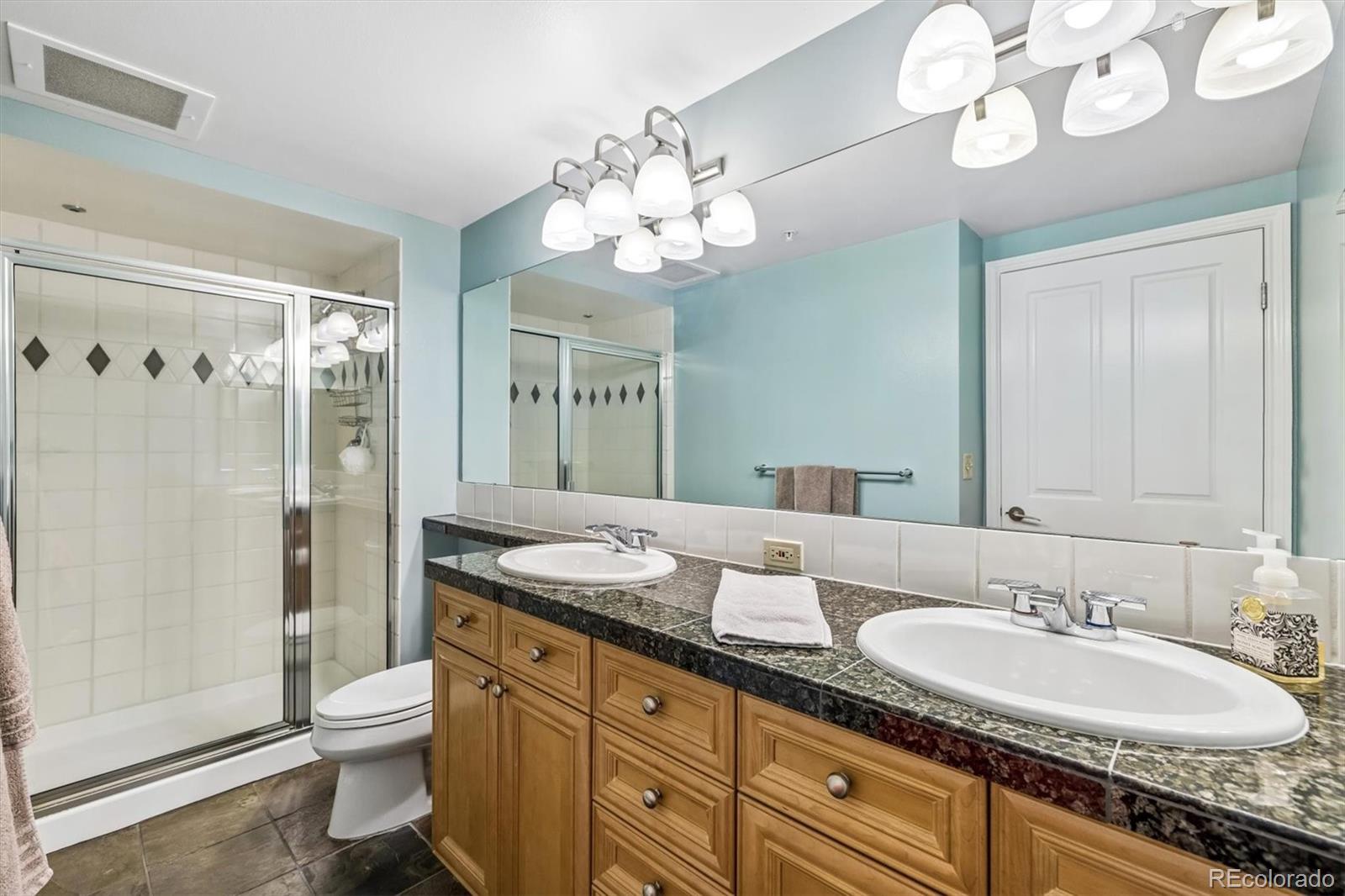 8100 E Union Avenue Unit: 906