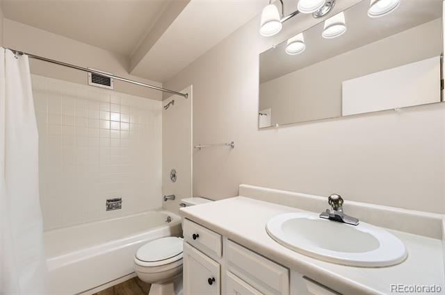 3082 S Wheeling Way Unit: 203