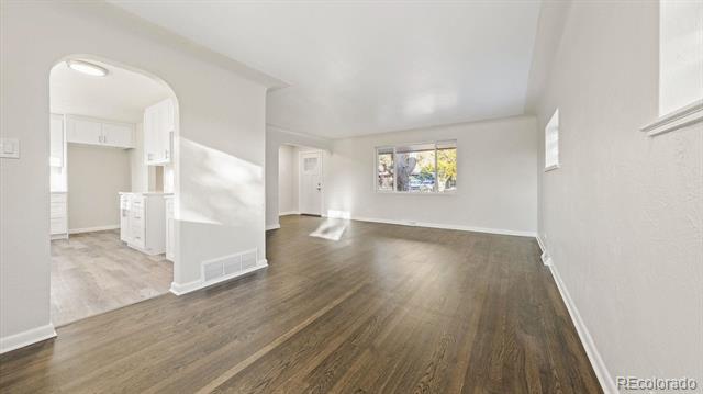 2333 Oswego Street