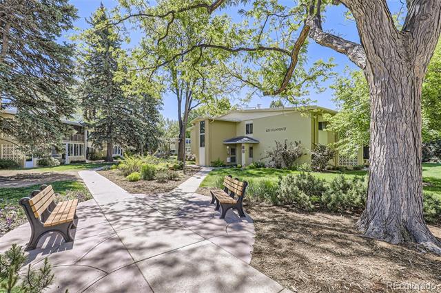 625 S Clinton Street Unit: 1A