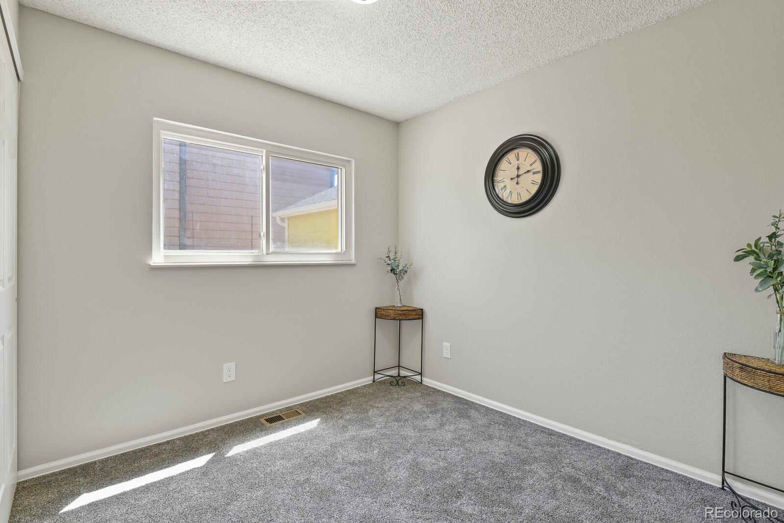 2440 CLARENDON Drive