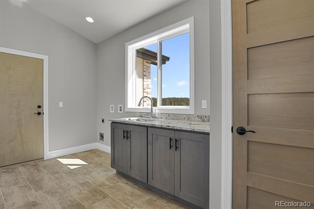 4208 Pinehurst Circle