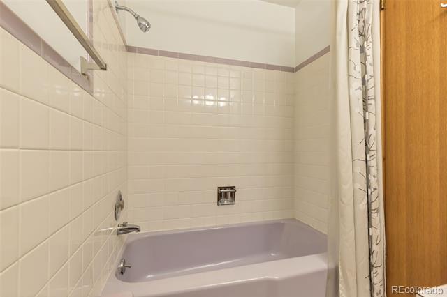 3342 Yarrow Court