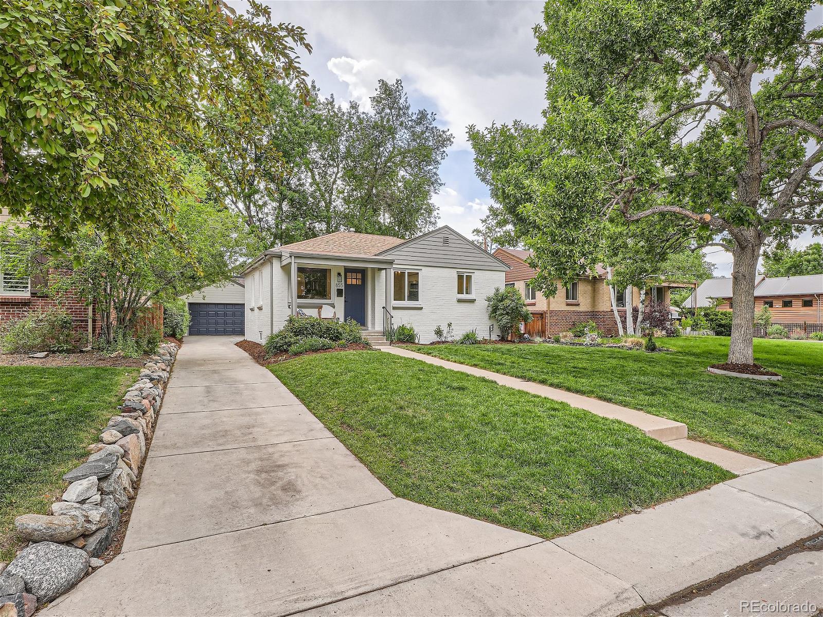 855 Pontiac Street