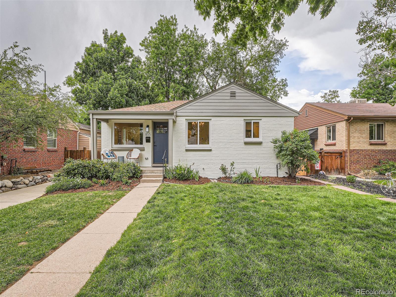 855 Pontiac Street