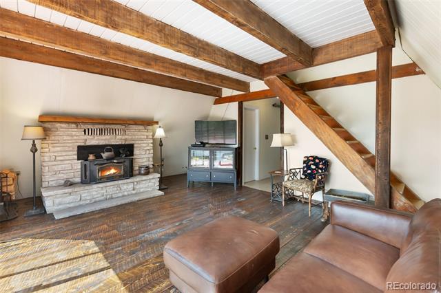 413 W Lake Drive