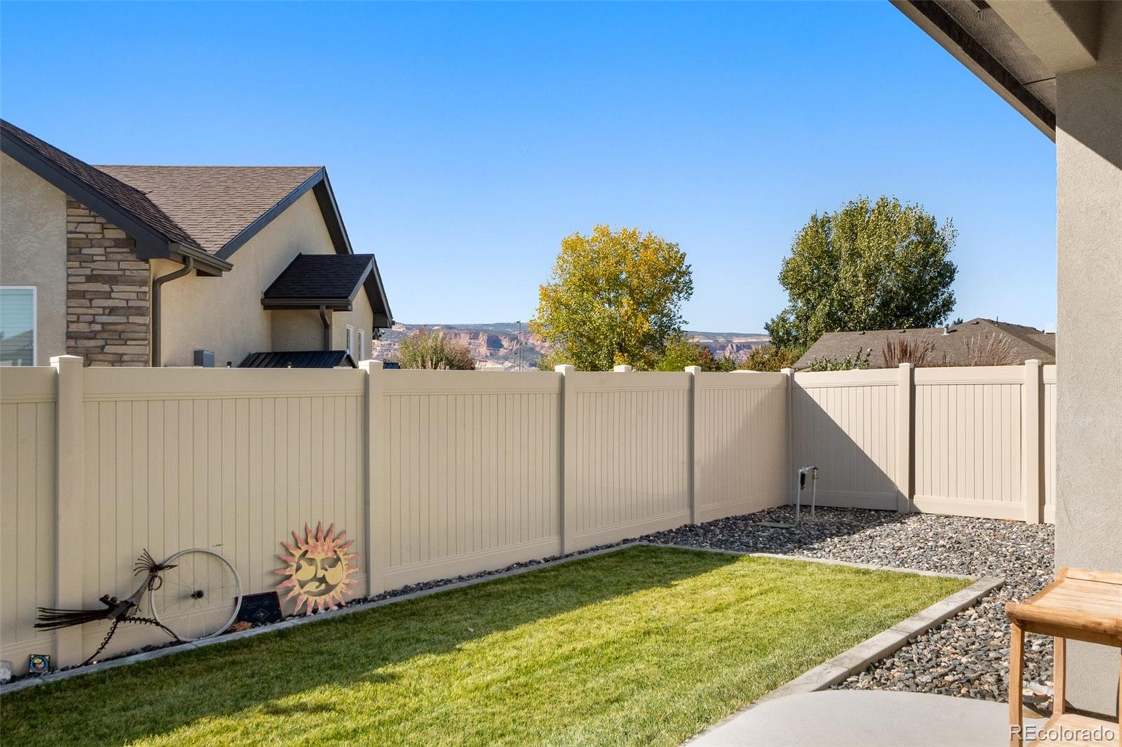 559 Hobbs Court