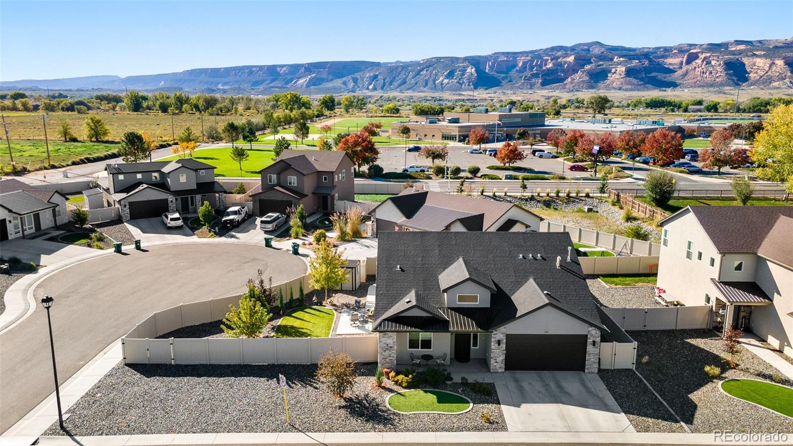 559 Hobbs Court