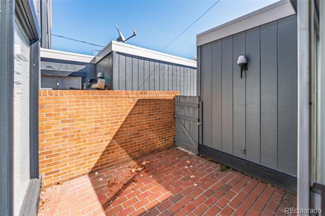 3548 S Hillcrest Drive Unit: 2