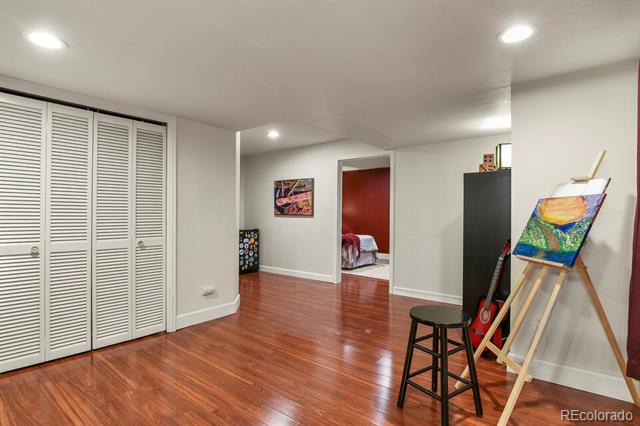 1104 E 130th Drive