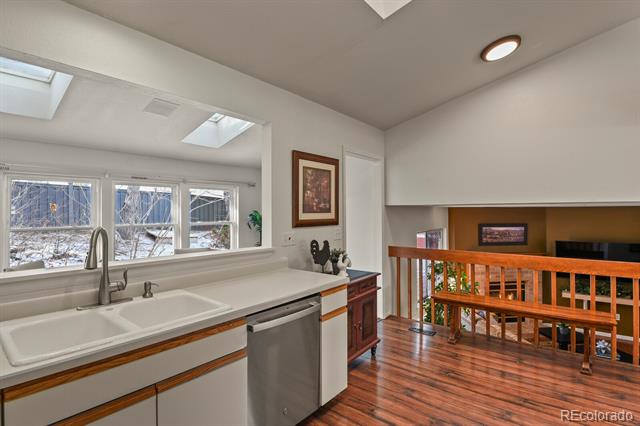 1104 E 130th Drive