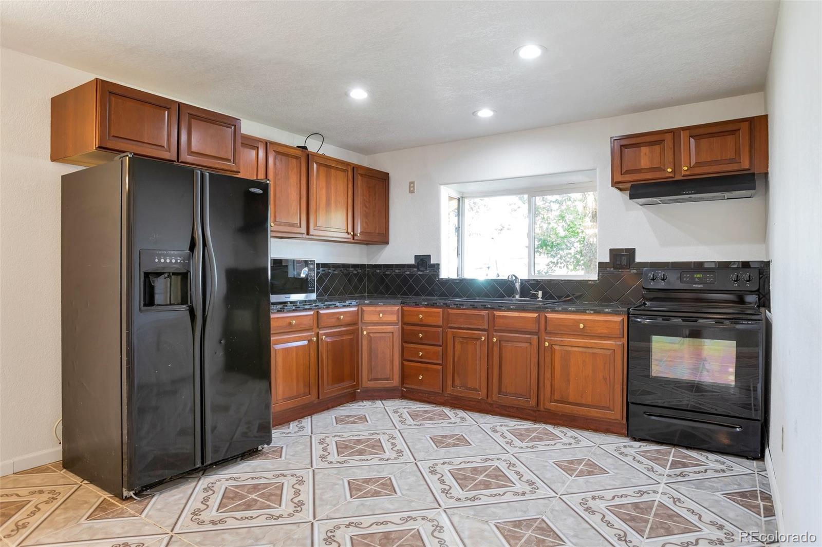 2314 W 24th Street Road