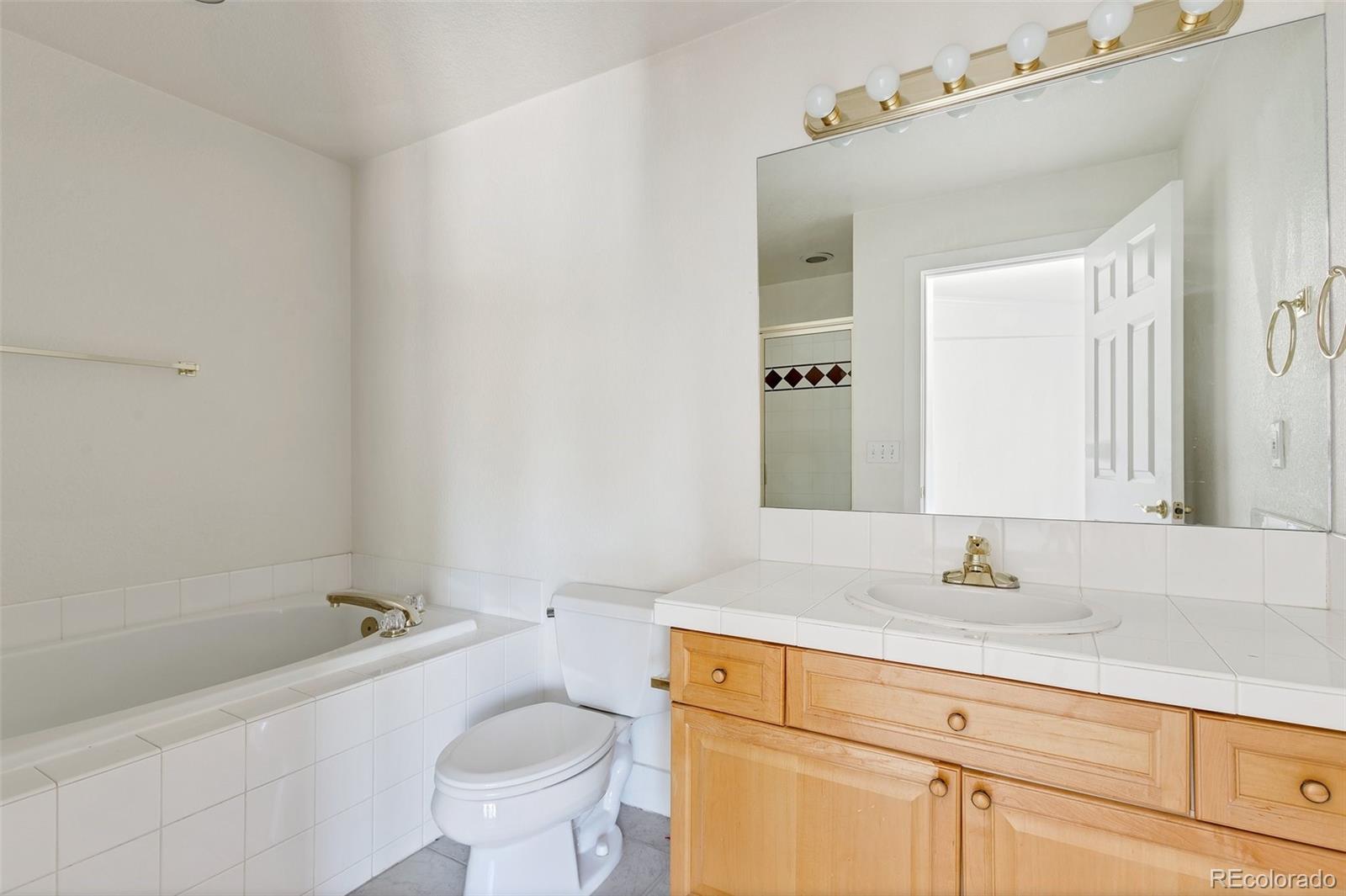 2660 S University Boulevard Unit: I